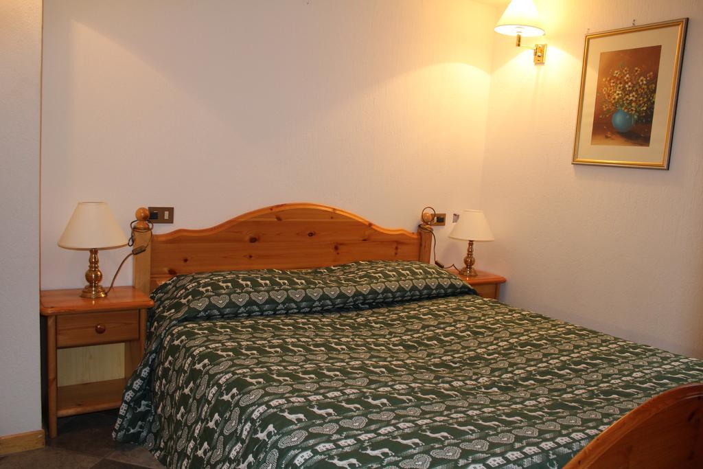 In Perfetto Stile Valdostano Apartment เซนต์วินเซนต์ ภายนอก รูปภาพ